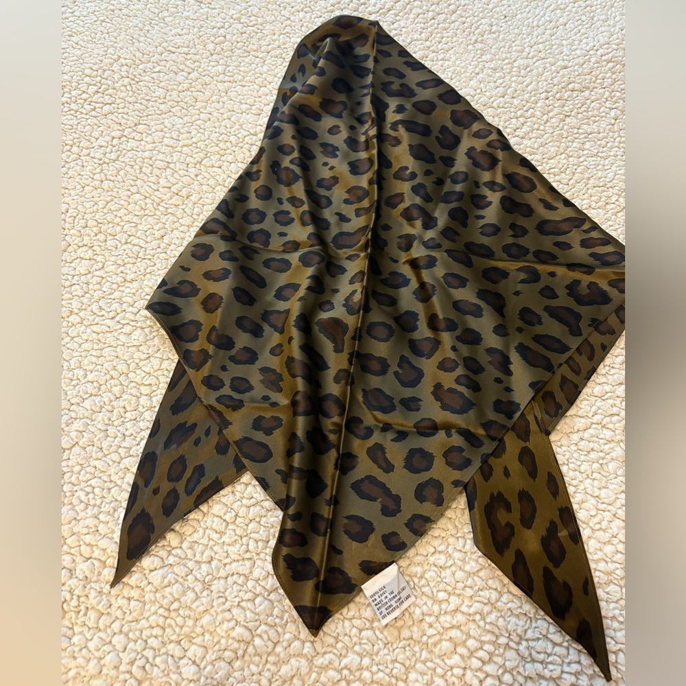 100% Silk Leopard Print Scarf 🐆